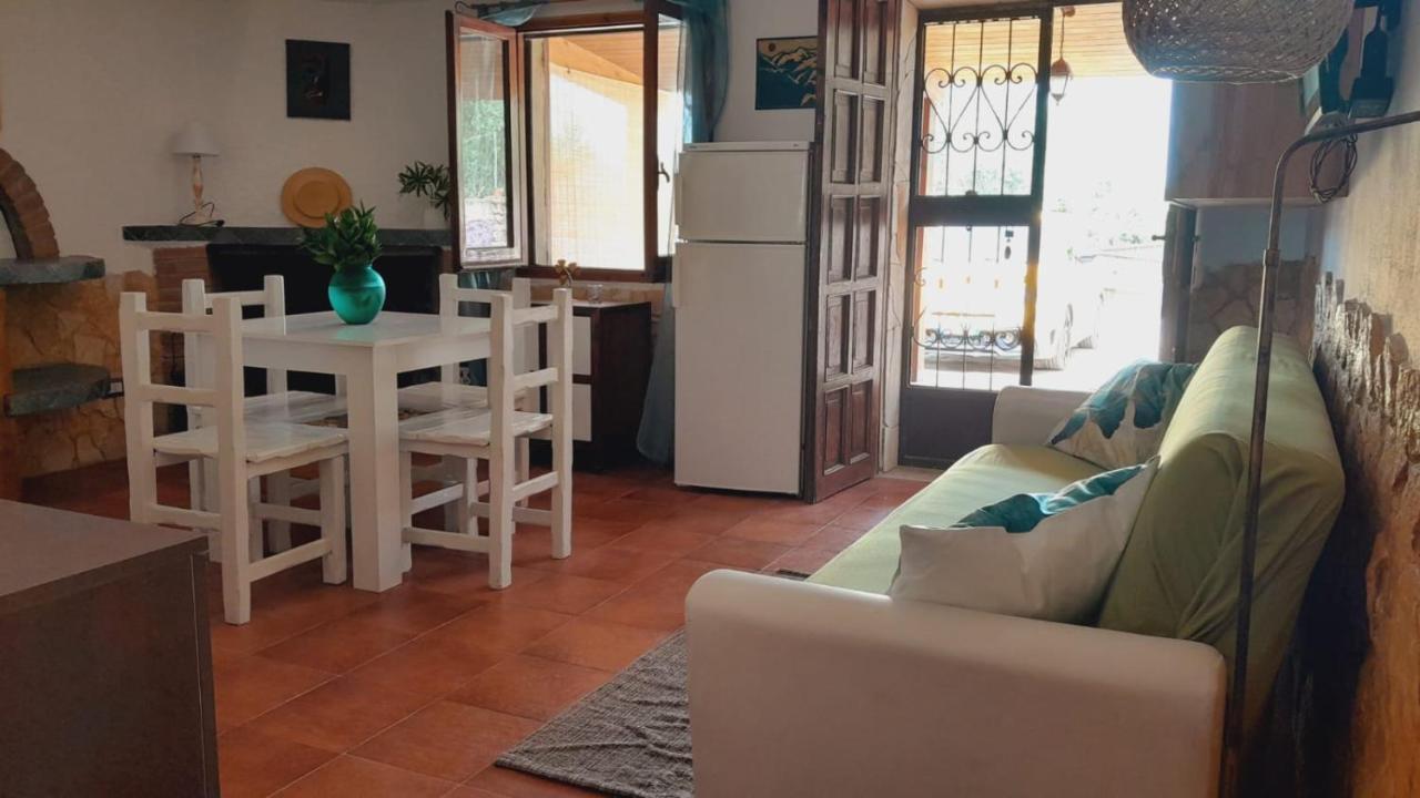 Villa Relax Tra Gli Ulivi อาลเกโร ภายนอก รูปภาพ